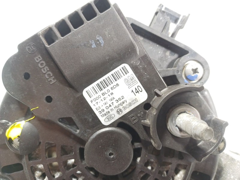 Recambio de alternador para opel insignia a (g09) 2.0 cdti (68) referencia OEM IAM  39047352 