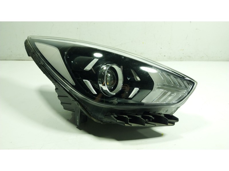 Recambio de faro derecho para kia niro i (de) 1.6 gdi hybrid referencia OEM IAM   