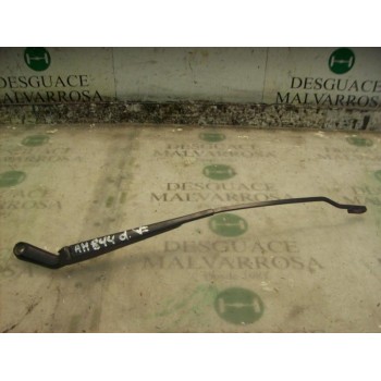 BRAZO LIMPIA DELANTERO DERECHO 