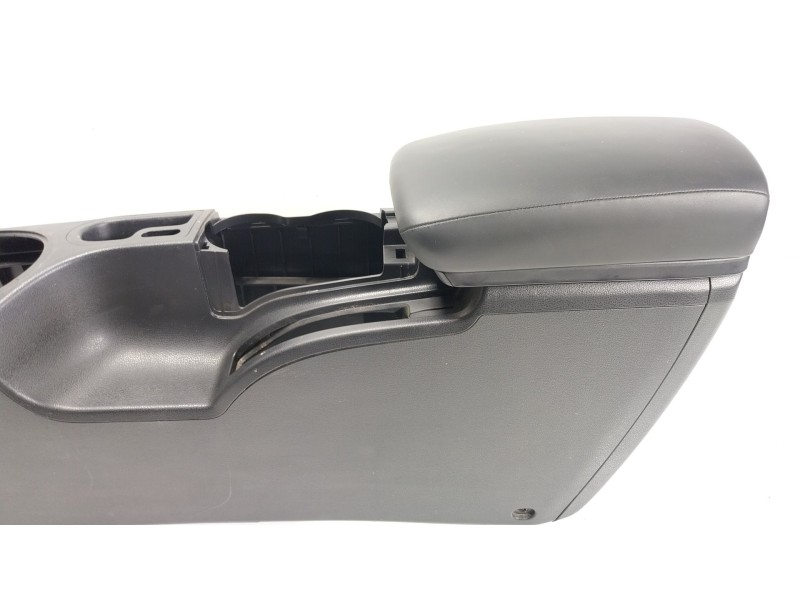 Recambio de apoyabrazos central para nissan qashqai i (j10, nj10) 1.6 referencia OEM IAM   