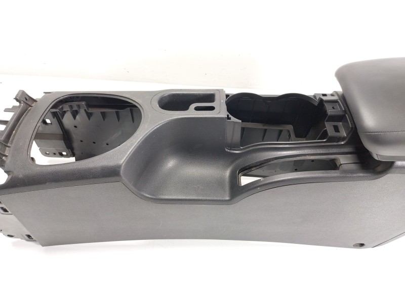 Recambio de apoyabrazos central para nissan qashqai i (j10, nj10) 1.6 referencia OEM IAM   