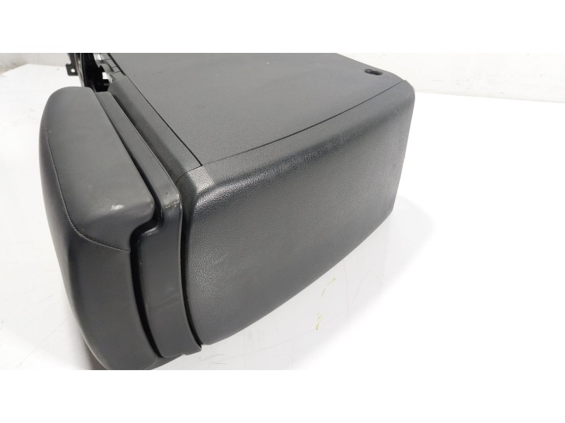 Recambio de apoyabrazos central para nissan qashqai i (j10, nj10) 1.6 referencia OEM IAM   