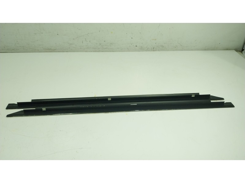 Recambio de moldura para mercedes-benz clase g (w463) g 350 d (463.348) referencia OEM IAM   