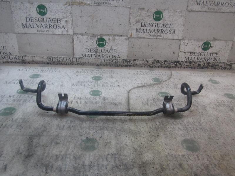 Recambio de barra estabilizadora delantera para renault clio iii exception 2 referencia OEM IAM 8200699574  