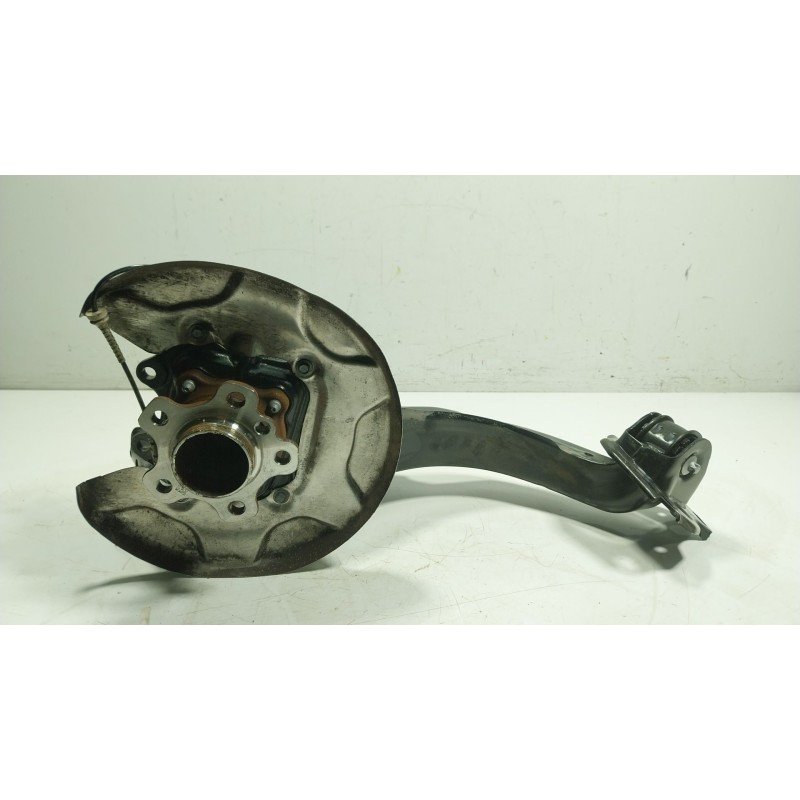 Recambio de mangueta trasera derecha para bmw 2 active tourer (u06) 220i mild hybrid referencia OEM IAM  3332689420804 