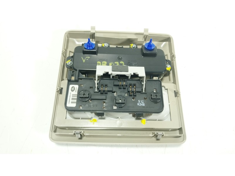 Recambio de piloto interior para land rover discovery iv (l319) 3.0 td 4x4 referencia OEM IAM  XDE500420LUM 