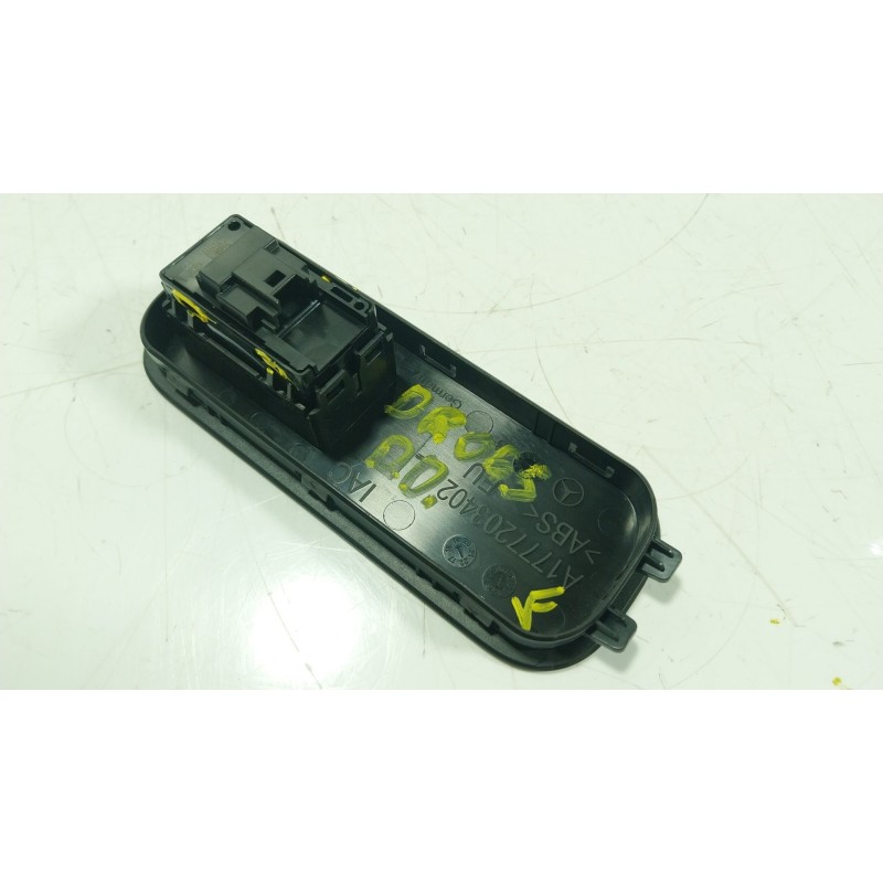 Recambio de mando elevalunas delantero derecho para mercedes-benz cla (c118) cla 200 (118.387) referencia OEM IAM  A1679050201 