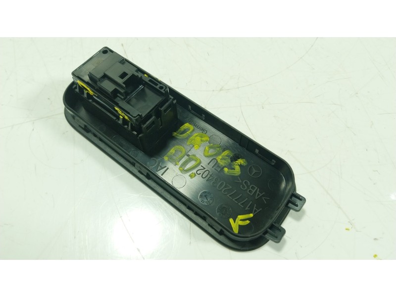 Recambio de mando elevalunas delantero derecho para mercedes-benz cla (c118) cla 200 (118.387) referencia OEM IAM  A1679050201 