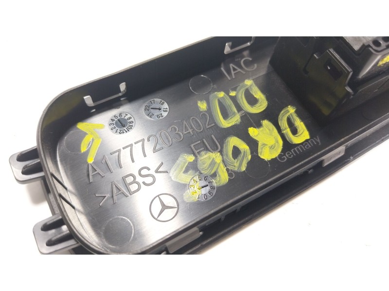 Recambio de mando elevalunas delantero derecho para mercedes-benz cla (c118) cla 200 (118.387) referencia OEM IAM  A1679050201 