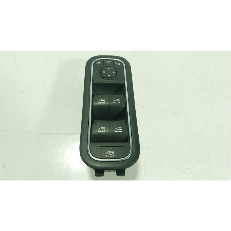 Recambio de mando elevalunas delantero izquierdo para mercedes-benz cla (c118) cla 200 (118.387) referencia OEM IAM  A1679050101