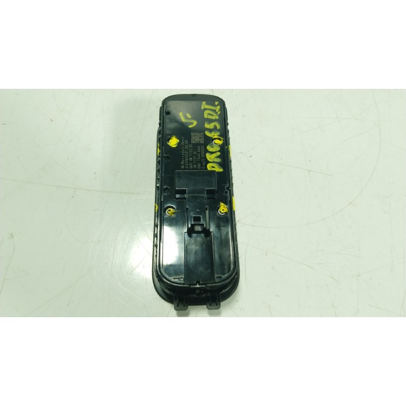 Recambio de mando elevalunas delantero izquierdo para mercedes-benz cla (c118) cla 200 (118.387) referencia OEM IAM  A1679050101