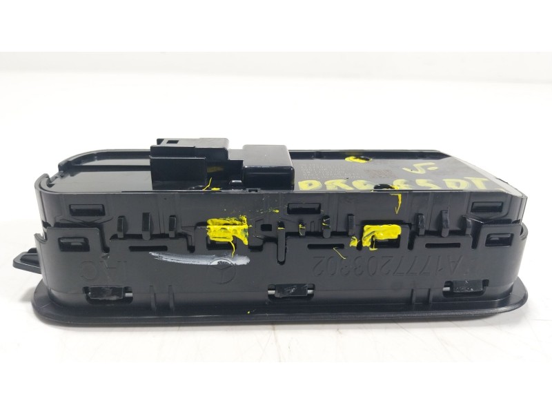 Recambio de mando elevalunas delantero izquierdo para mercedes-benz cla (c118) cla 200 (118.387) referencia OEM IAM  A1679050101