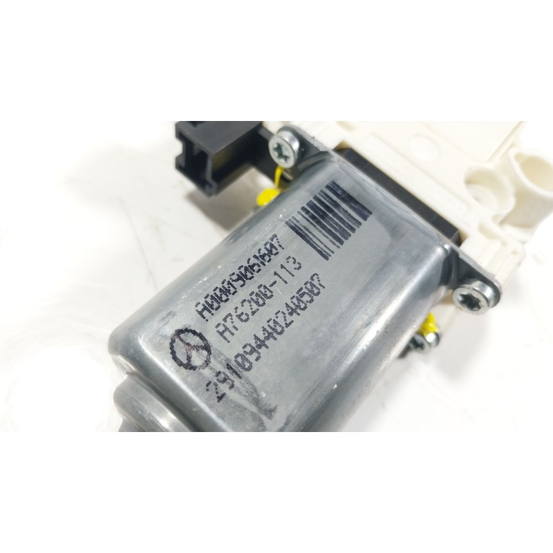 Recambio de motor elevalunas trasero derecho para mercedes-benz cla (c118) cla 200 (118.387) referencia OEM IAM  A0009061607 