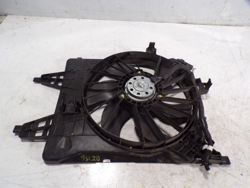 Recambio de electroventilador para renault kangoo 1.5 dci diesel fap referencia OEM IAM 7701071862  