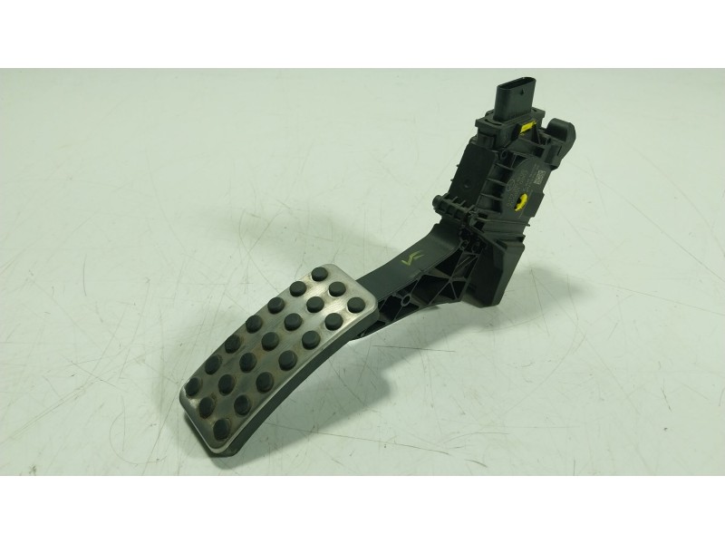 Recambio de potenciometro pedal para mercedes-benz cla (c118) cla 200 (118.387) referencia OEM IAM  A1773001900 