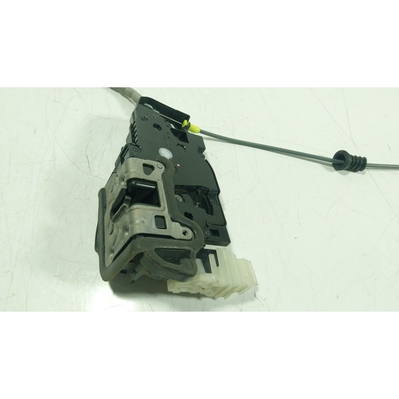 Recambio de cerradura puerta delantera derecha para mercedes-benz cla (c118) cla 200 (118.387) referencia OEM IAM  A0997202002 