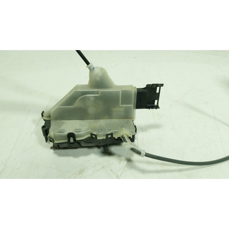 Recambio de cerradura puerta trasera derecha para opel crossland x / crossland (p17, p2qo) 1.2 (75) referencia OEM IAM  267100 