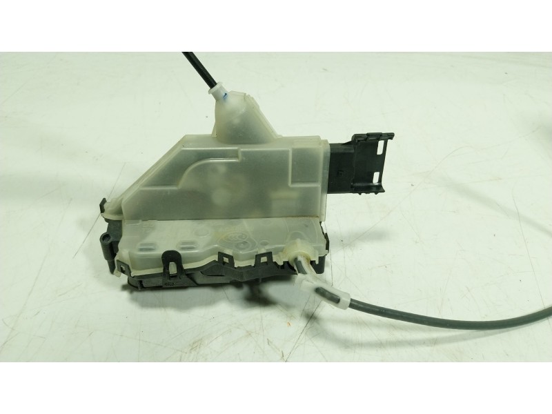 Recambio de cerradura puerta trasera derecha para opel crossland x / crossland (p17, p2qo) 1.2 (75) referencia OEM IAM  267100 