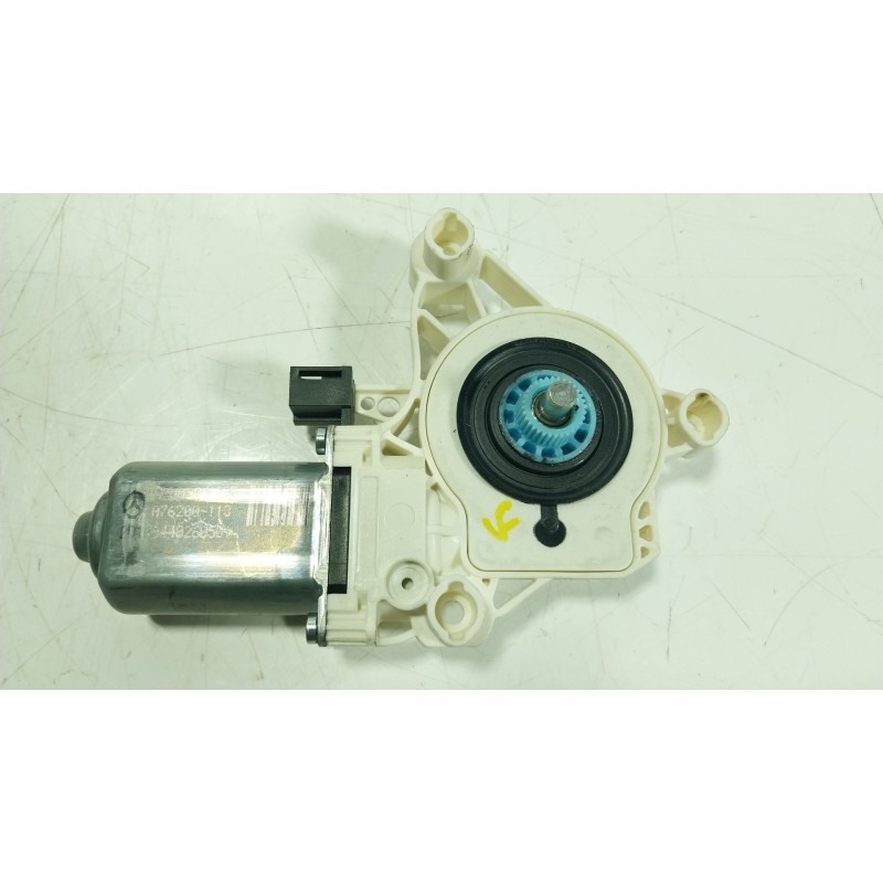 Recambio de motor elevalunas delantero derecho para mercedes-benz cla (c118) cla 200 (118.387) referencia OEM IAM  A0009061607 