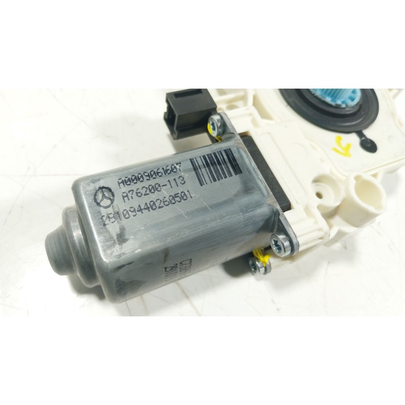 Recambio de motor elevalunas delantero derecho para mercedes-benz cla (c118) cla 200 (118.387) referencia OEM IAM  A0009061607 
