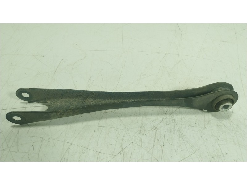 Recambio de brazo suspension inferior trasero izquierdo para bmw 4 coupé (f32, f82) 420 d referencia OEM IAM   