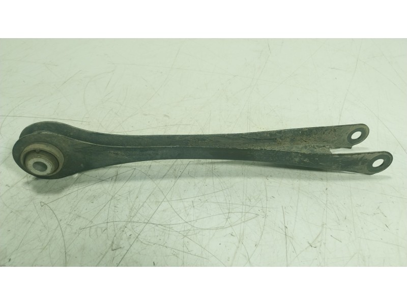 Recambio de brazo suspension inferior trasero derecho para bmw 4 coupé (f32, f82) 420 d referencia OEM IAM   