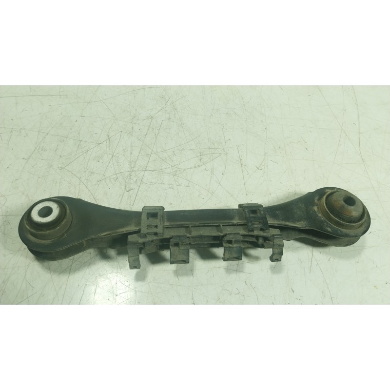 Recambio de brazo suspension superior trasero derecho para bmw 4 coupé (f32, f82) 420 d referencia OEM IAM   