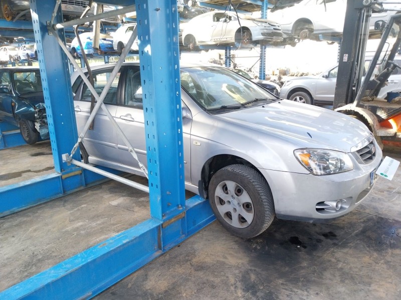 kia cerato i hatchback (ld) del año 2005