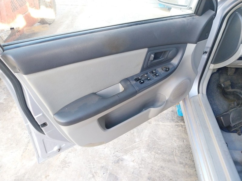 kia cerato i hatchback (ld) del año 2005