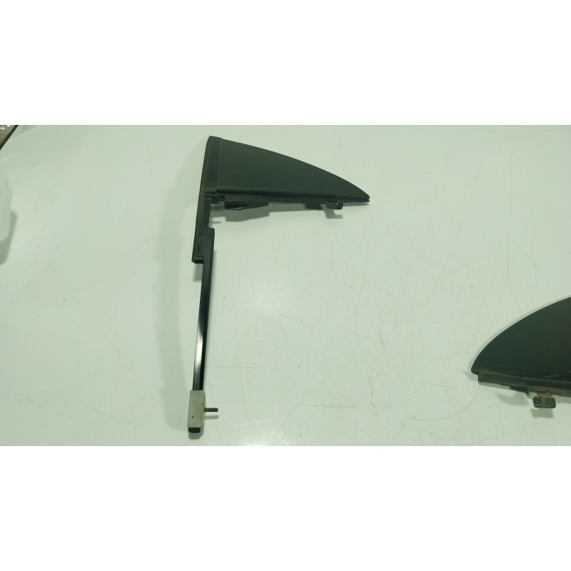 Recambio de cristal custodia trasero izquierdo para mercedes-benz cla (c118) cla 200 (118.387) referencia OEM IAM   