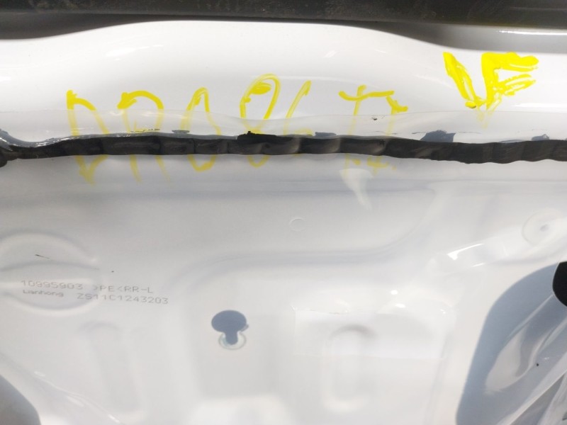 Recambio de puerta trasera izquierda para mg mg zs suv 1.5 vti referencia OEM IAM   