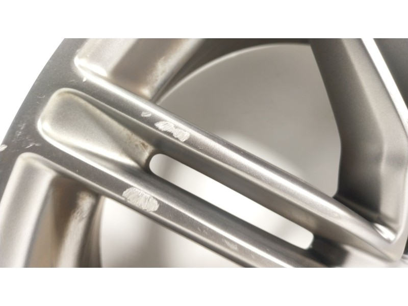 Recambio de llanta para porsche cayenne (92a) 3.6 gts referencia OEM IAM  7P5601025BF 