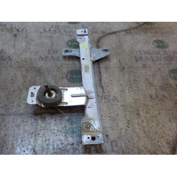 ELEVALUNAS TRASERO DERECHO 