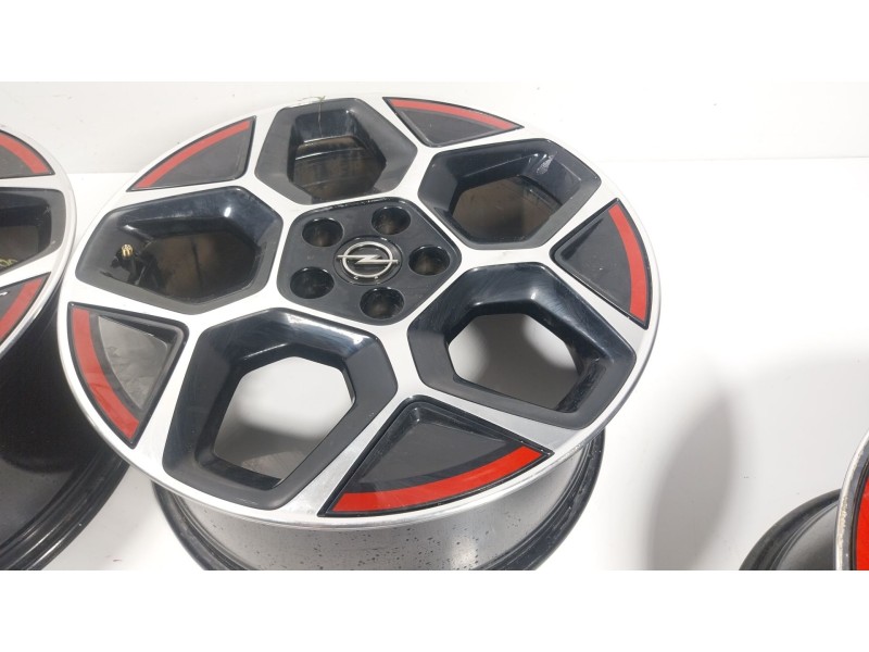 Recambio de juego llantas para opel astra l (ov5) 1.6 plug-in-hybrid (f3dgzt) referencia OEM IAM  9843281680 