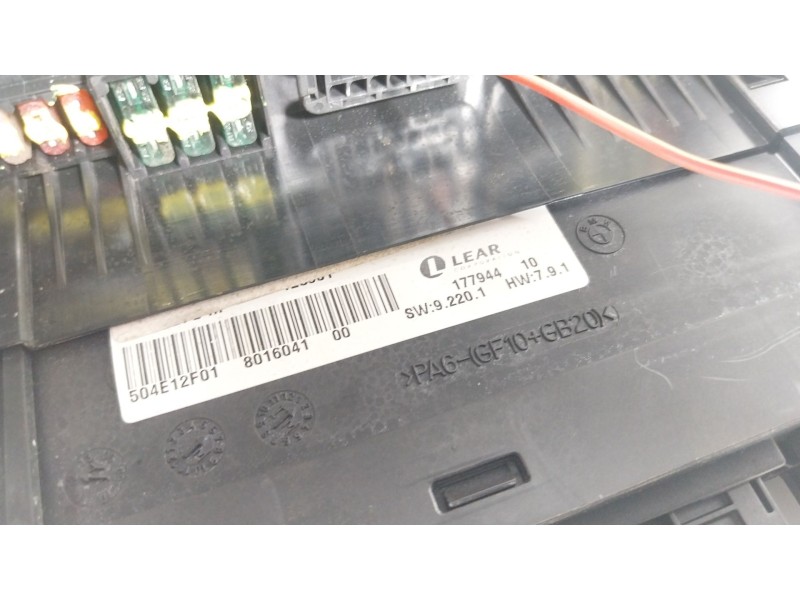 Recambio de caja reles / fusibles para bmw x3 (f25) sdrive 18 d referencia OEM IAM  925946701 