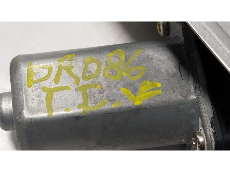 Recambio de elevalunas trasero izquierdo para mg mg zs suv (azs1) 1.5 vti referencia OEM IAM  10233937 