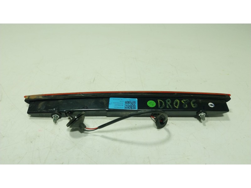 Recambio de piloto trasero central para mg mg zs suv (azs1) 1.5 vti referencia OEM IAM  10293799 