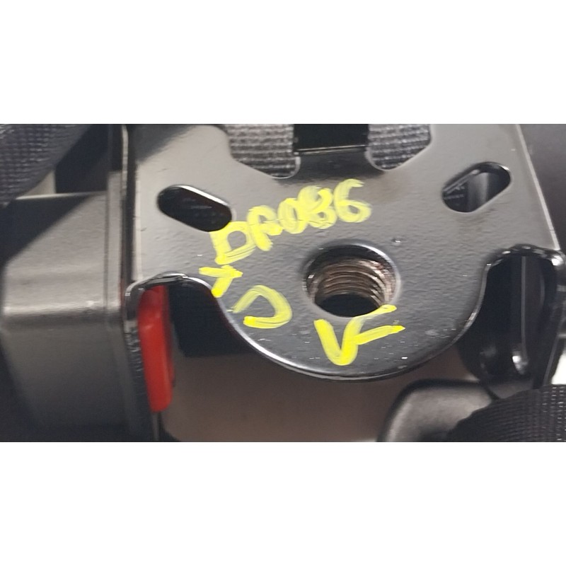 Recambio de cinturon seguridad trasero derecho para mg mg zs suv (azs1) 1.5 vti referencia OEM IAM  10242536 