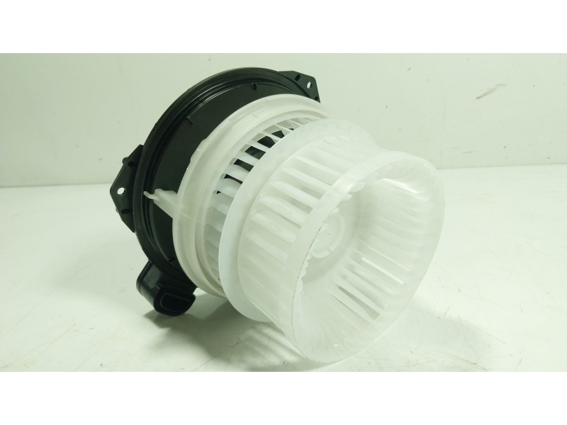 Recambio de motor calefaccion para toyota land cruiser prado (_j15_) 2.8 d-4d (gdj155, gdj150) referencia OEM IAM 8710350180  