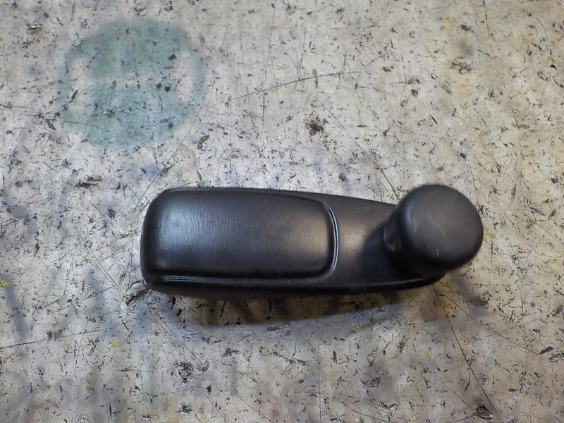 Recambio de maneta elevalunas trasera derecha para peugeot 207 1.4 hdi referencia OEM IAM   