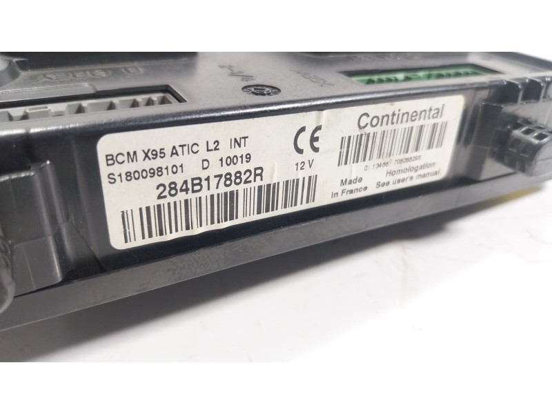Recambio de modulo electronico para renault megane iii sport tourer dynamique referencia OEM IAM 284B14592R 284B17882R S18009810