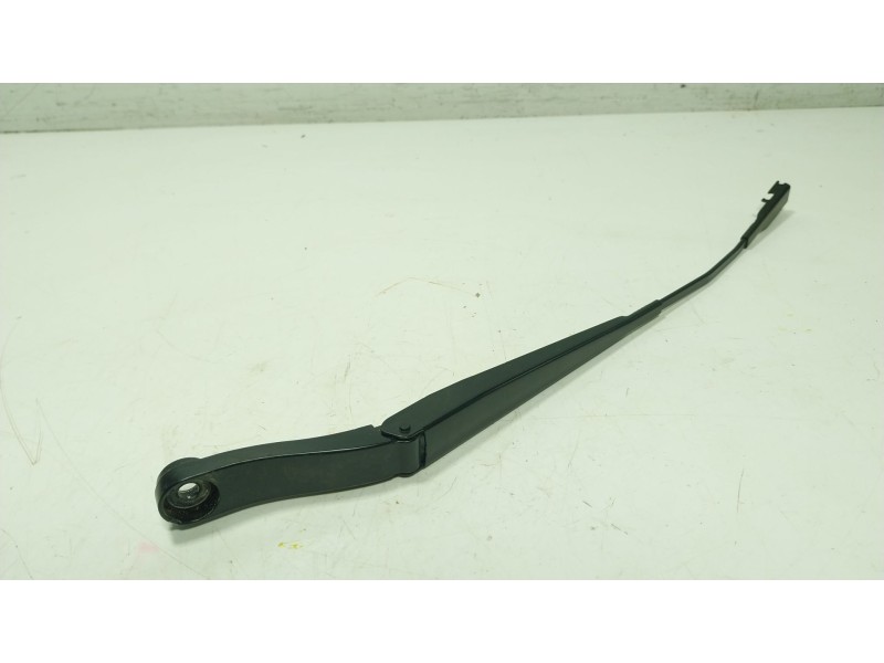 Recambio de brazo limpia delantero izquierdo para mg mg zs suv (azs1) 1.5 vti referencia OEM IAM   