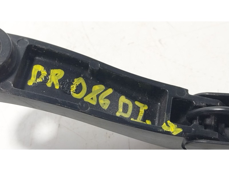 Recambio de brazo limpia delantero izquierdo para mg mg zs suv (azs1) 1.5 vti referencia OEM IAM   