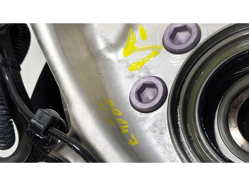 Recambio de mangueta delantera derecha para toyota land cruiser prado (_j15_) 2.8 d-4d (gdj155, gdj150) referencia OEM IAM 43201