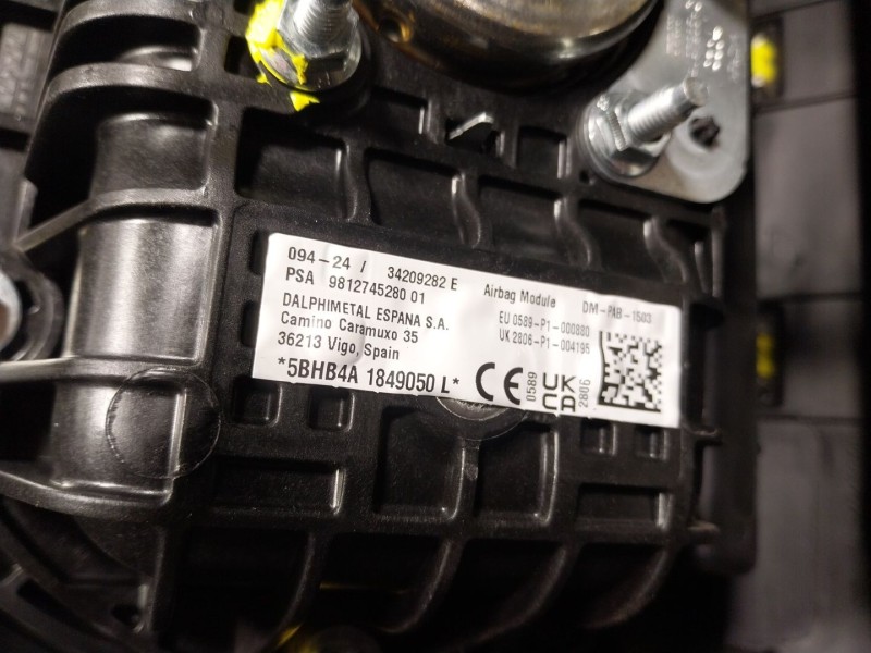 Recambio de salpicadero para citroën c3 iii (sx) 1.2 puretech 82 referencia OEM IAM 16192285ZD 981274528001 