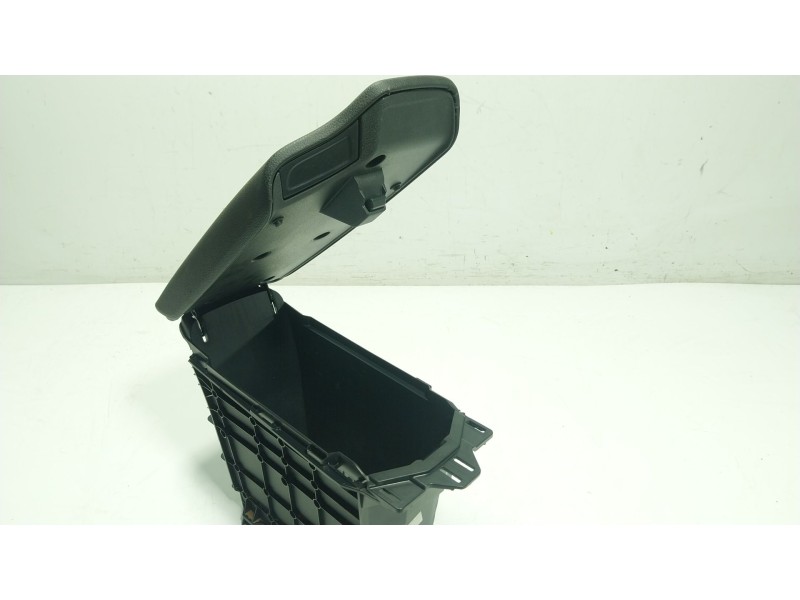 Recambio de apoyabrazos central para toyota c-hr (_x1_) 2.0 hybrid (maxh10) referencia OEM IAM   