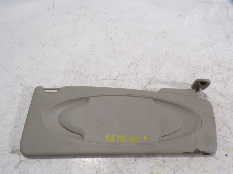 Recambio de parasol derecho para renault kangoo 1.5 dci diesel fap referencia OEM IAM 8200544838  