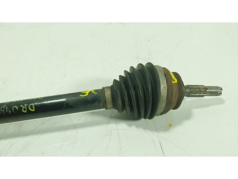 Recambio de transmision derecha para citroën c3 iii (sx) 1.2 puretech 82 referencia OEM IAM 9677476680  