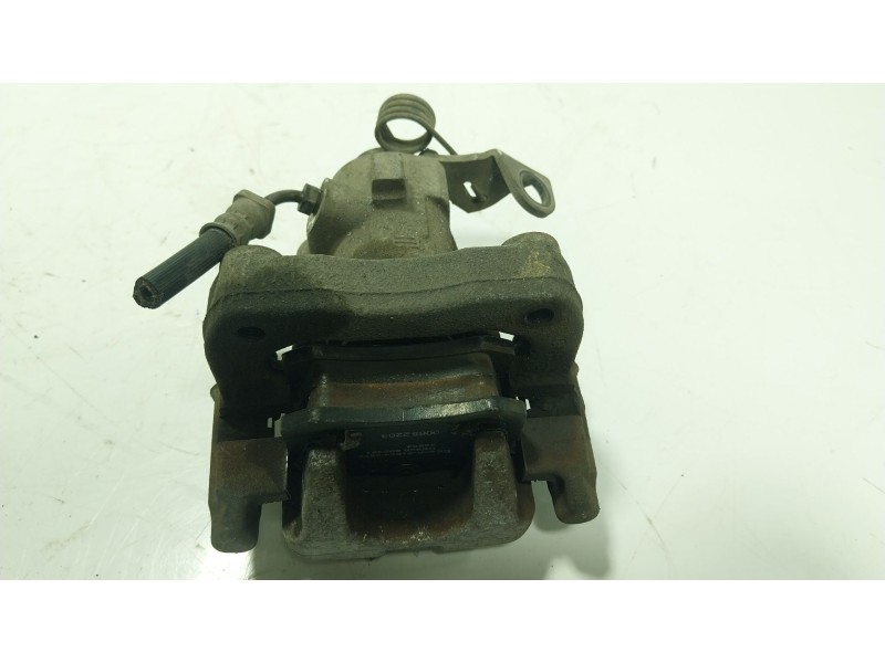 Recambio de pinza freno trasera derecha para opel crossland x / crossland (p17, p2qo) 1.2 (75) referencia OEM IAM 3645001  