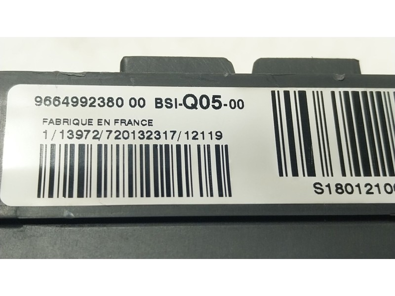Recambio de caja reles / fusibles para citroën ds5 1.6 hdi 110 referencia OEM IAM 1607273180 9664992380 